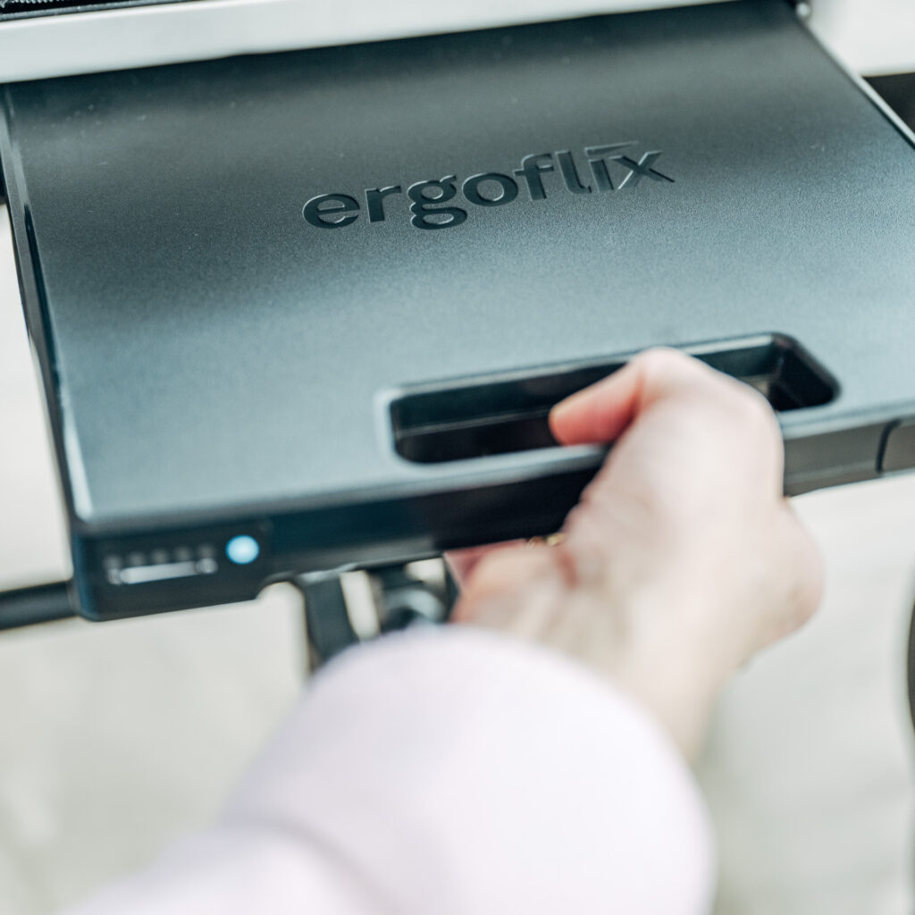 Die simple Akkuentnahme des ergoflix® LX