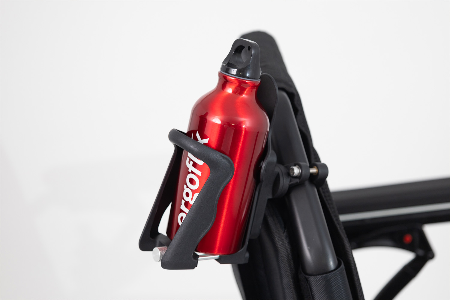 Das Bild zeigt unseren Flaschenhalter für den ergoflix heavy